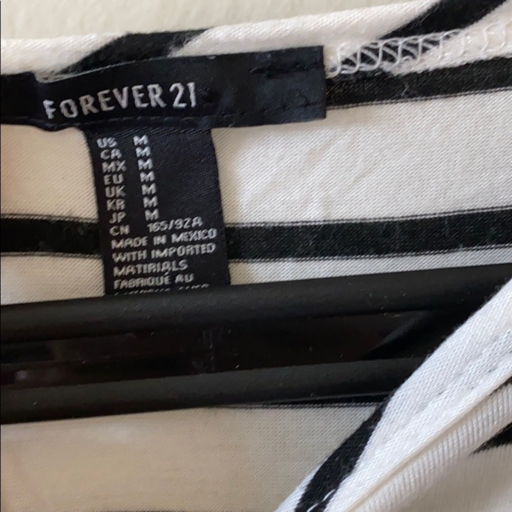 NWOT Stripped contrast top - Picture 2 of 4